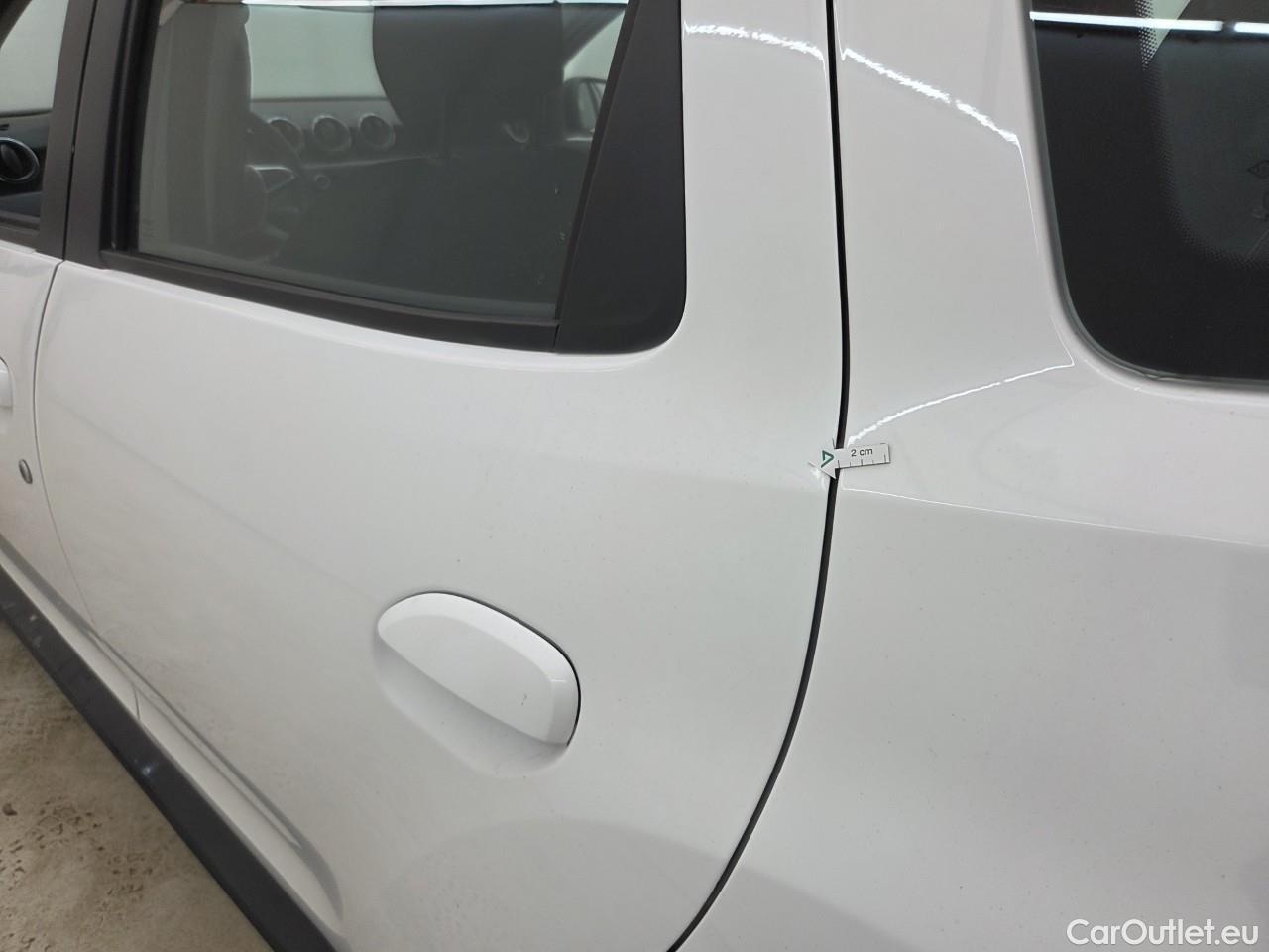  Dacia  Duster 1.5 Blue dCi 115CP Comfort 4WD #40