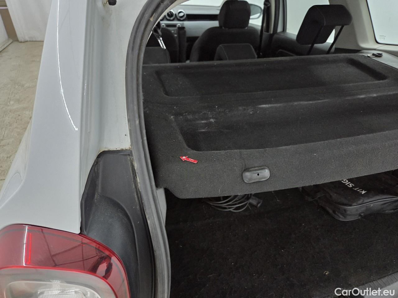  Dacia  Duster 1.5 Blue dCi 115CP Comfort 4WD #77