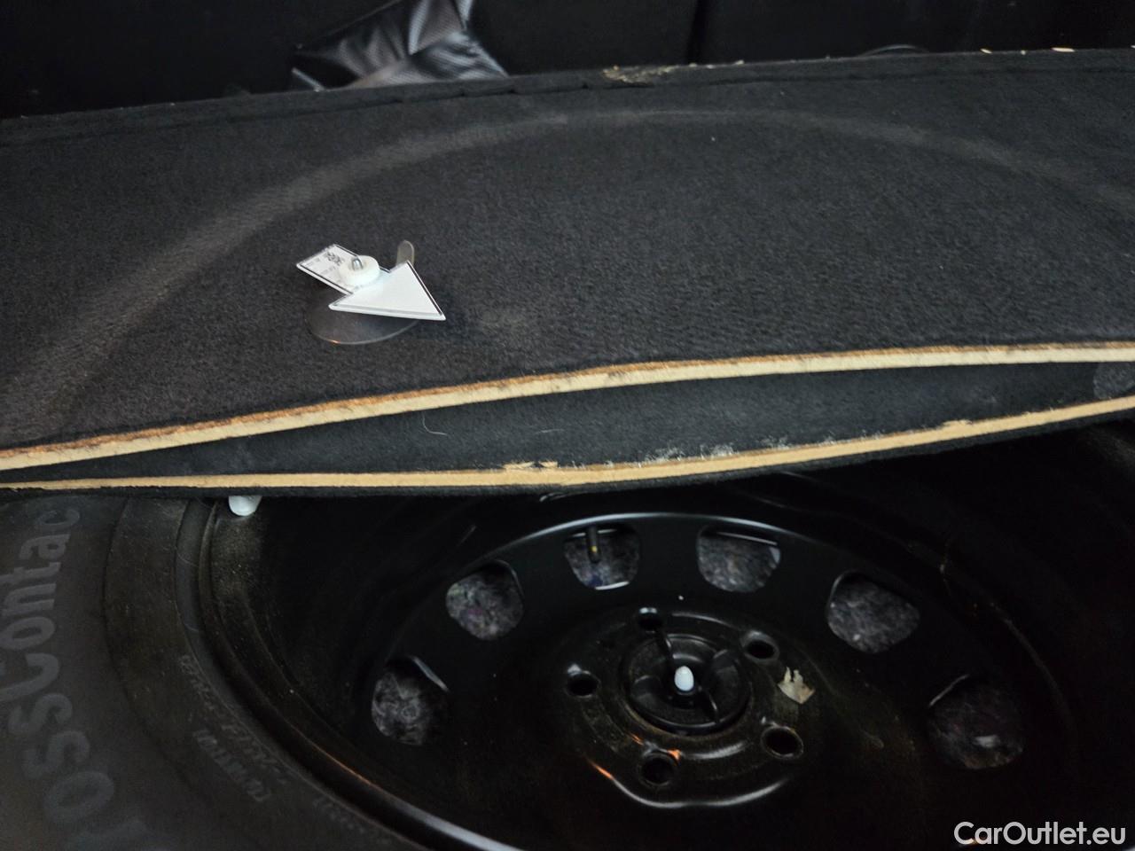  Dacia  Duster 1.5 Blue dCi 115CP Comfort 4WD #78