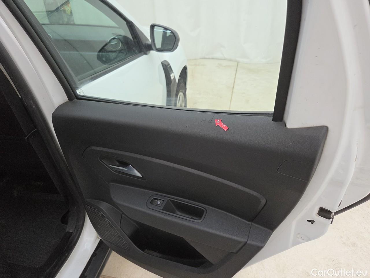  Dacia  Duster 1.5 Blue dCi 115CP Comfort 4WD #63