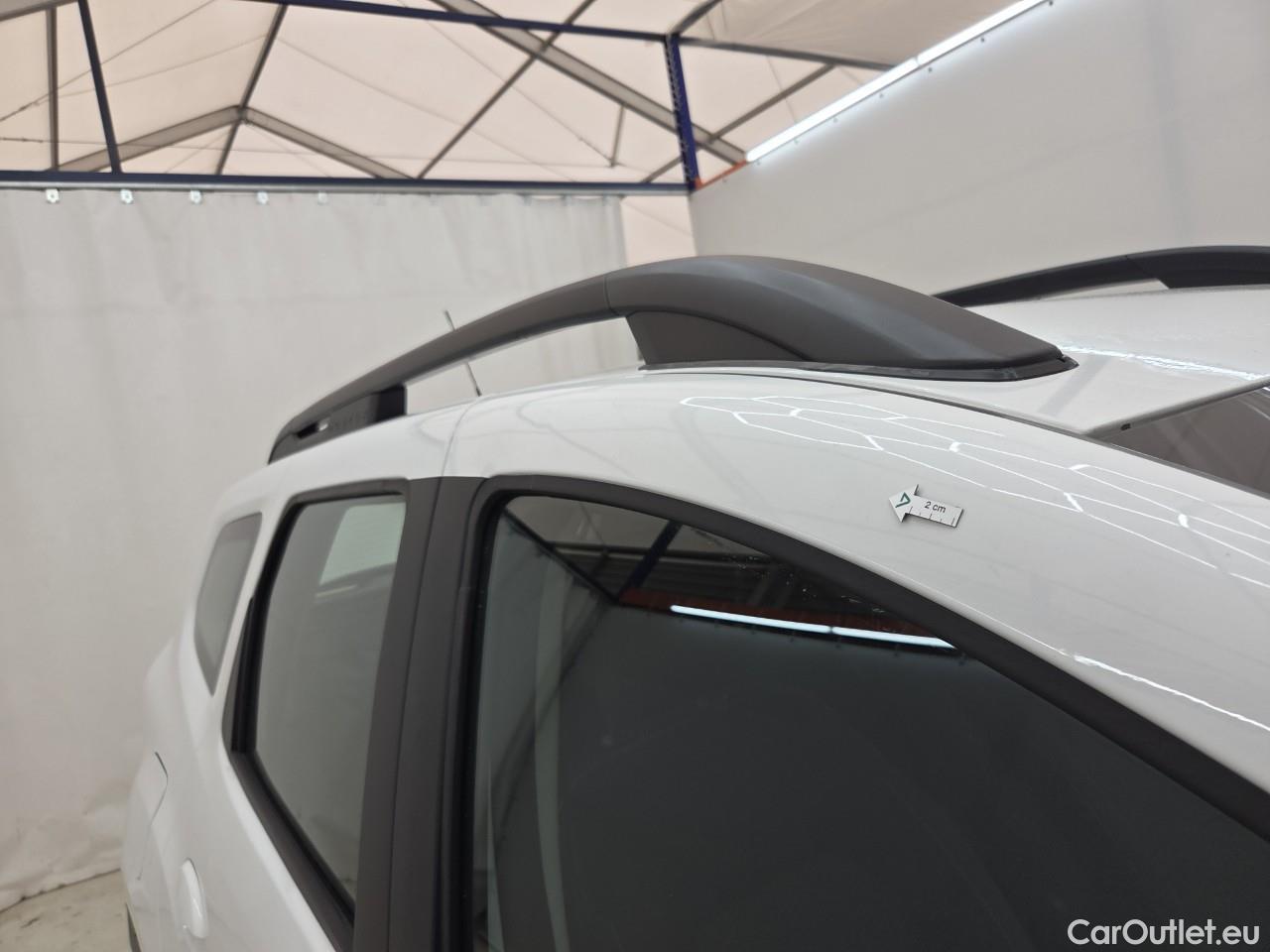  Dacia  Duster 1.5 Blue dCi 115CP Comfort 4WD #18