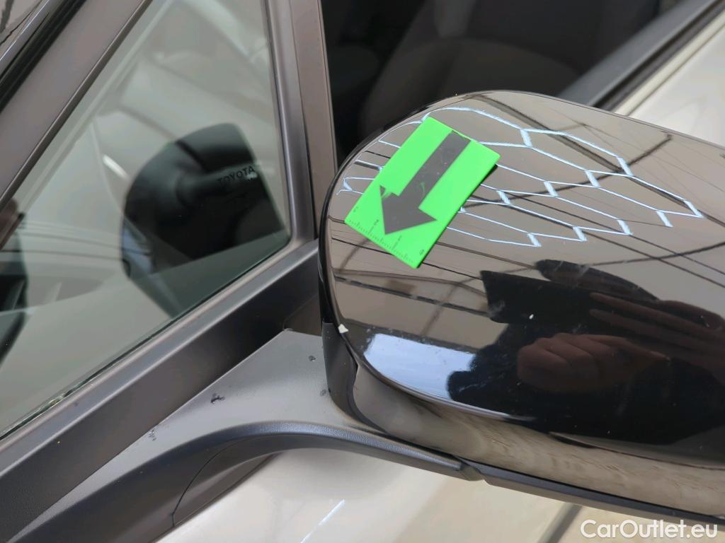  Toyota  C-HR 2.0 HSD STYLE 97 #36