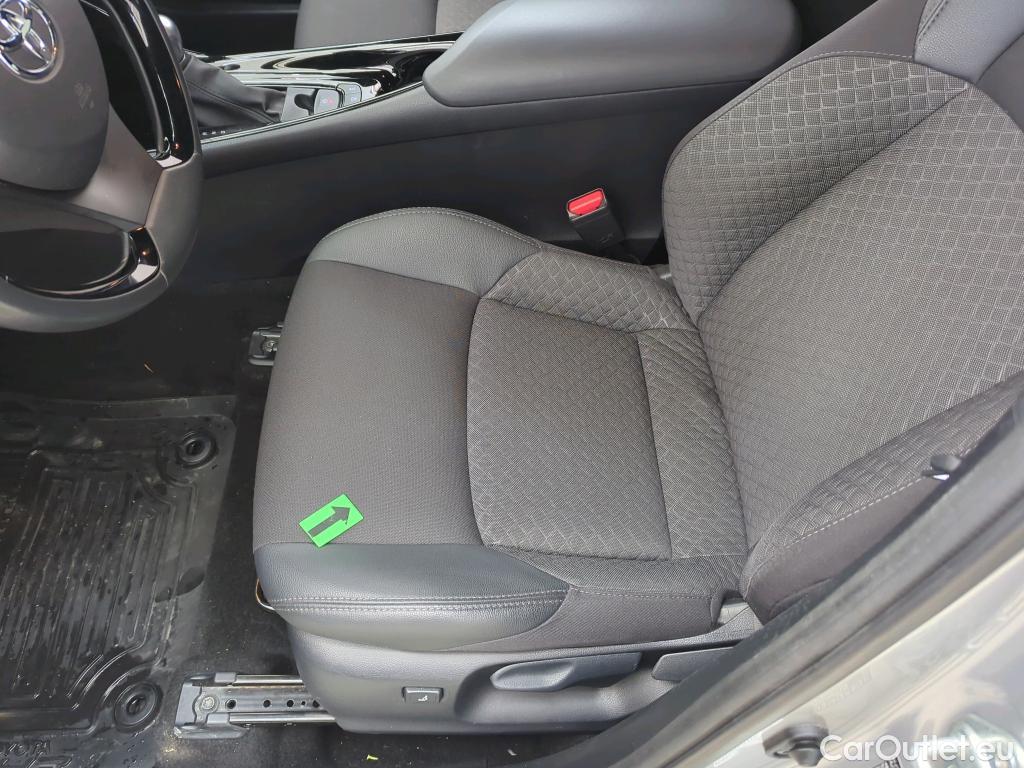  Toyota  C-HR 2.0 HSD STYLE 97 #37