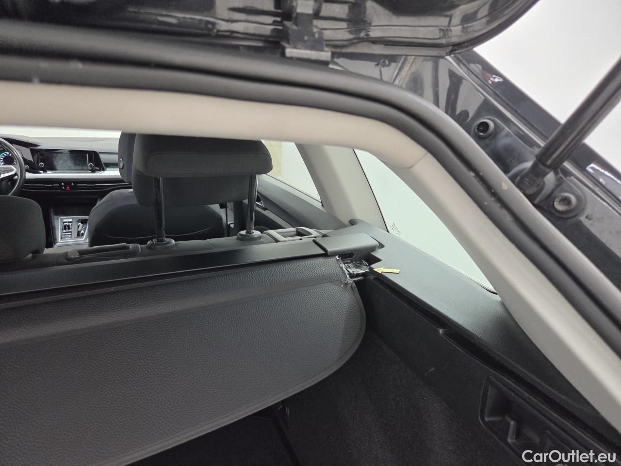  Volkswagen  Golf  2.0 TDI 116HP DSG Life Variant #41