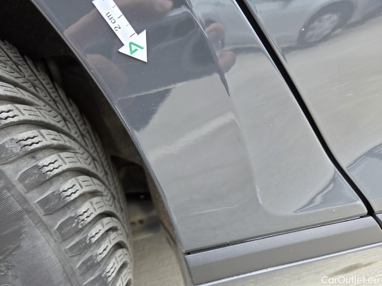  Volkswagen  Passat Advance 1.5 TSI ACT 150 CP #29