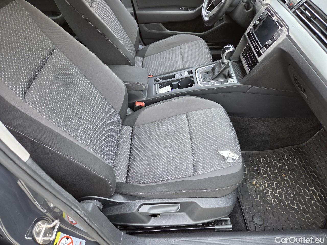  Volkswagen  Passat Advance 1.5 TSI ACT 150 CP #51