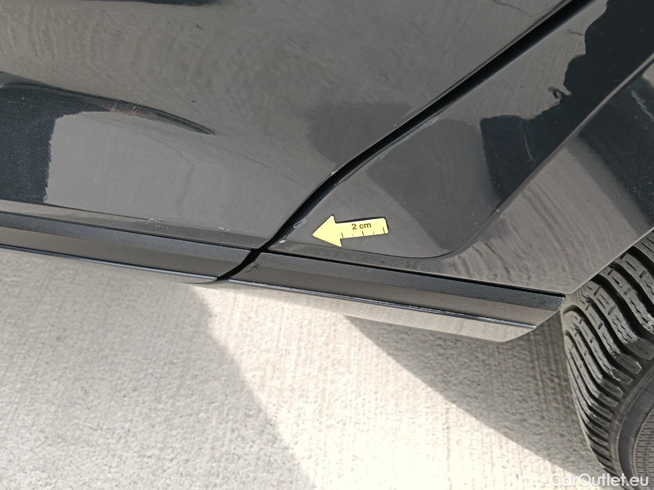  Volkswagen  Passat Advance 1.5 TSI ACT 150 CP #25