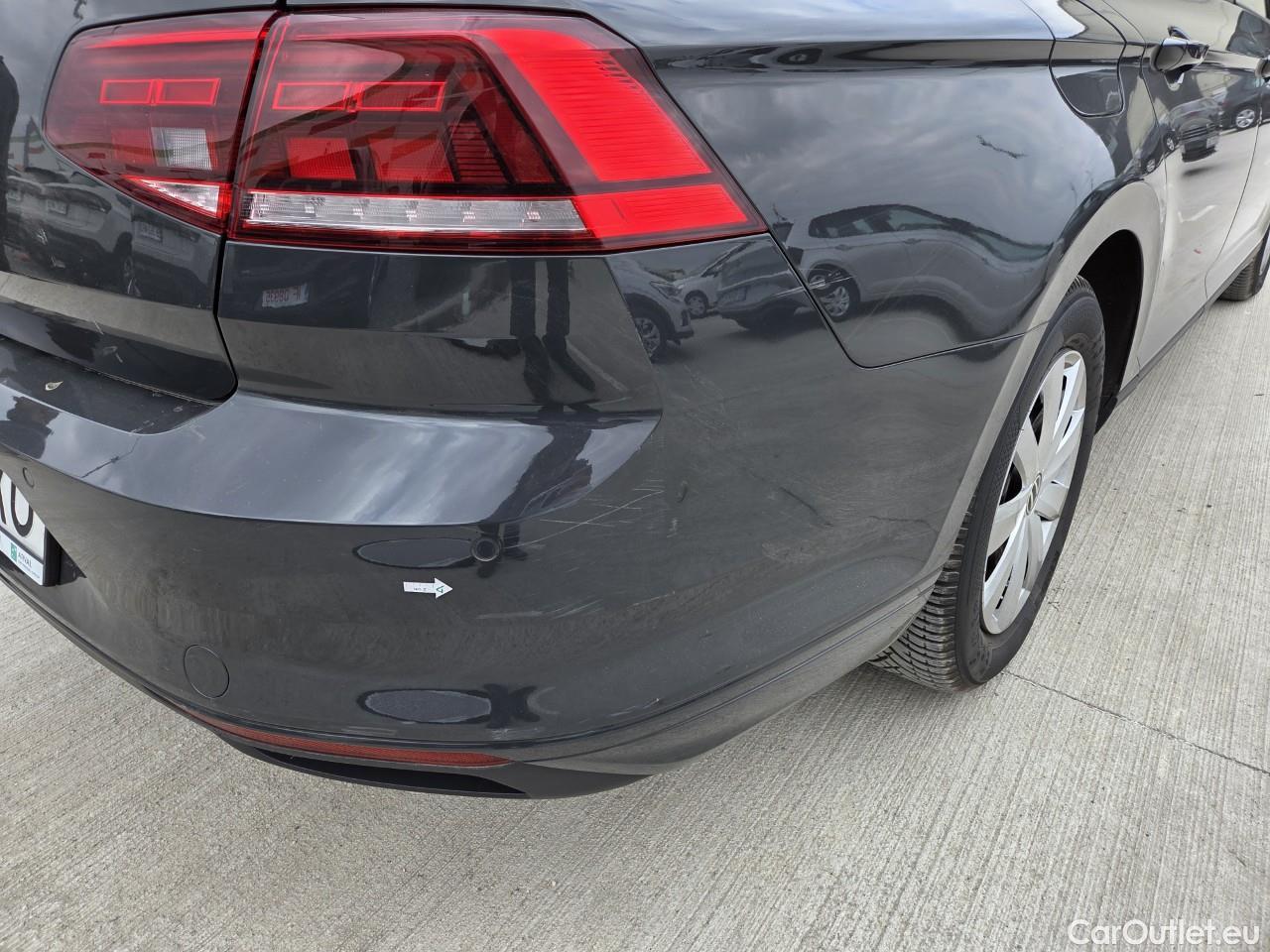  Volkswagen  Passat Advance 1.5 TSI ACT 150 CP #31