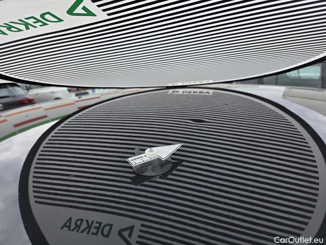  Volkswagen  Passat Advance 1.5 TSI ACT 150 CP #41