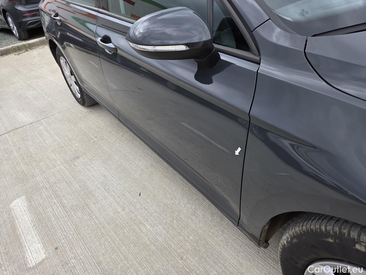  Volkswagen  Passat Advance 1.5 TSI ACT 150 CP #22