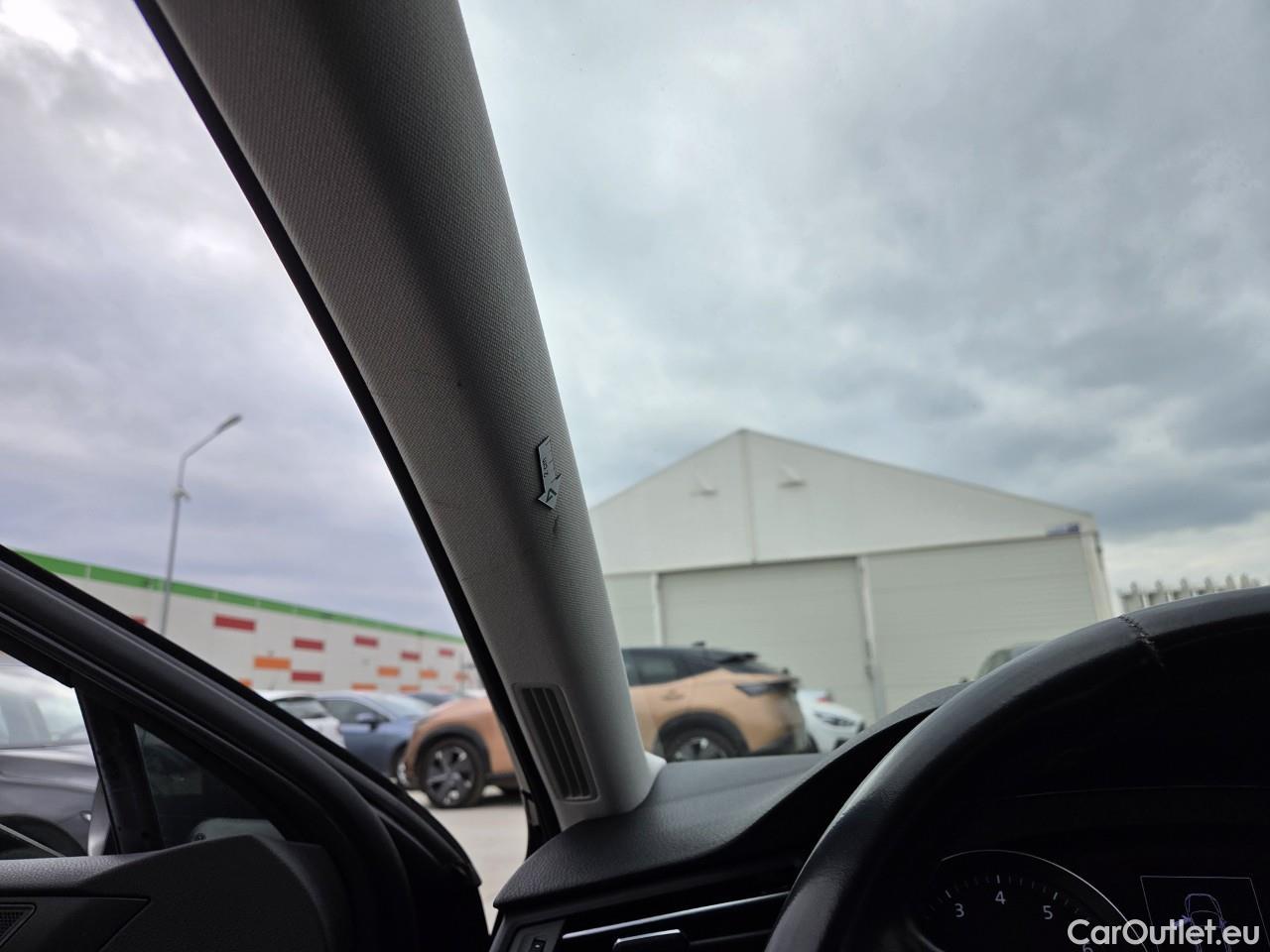  Volkswagen  Passat Advance 1.5 TSI ACT 150 CP #53