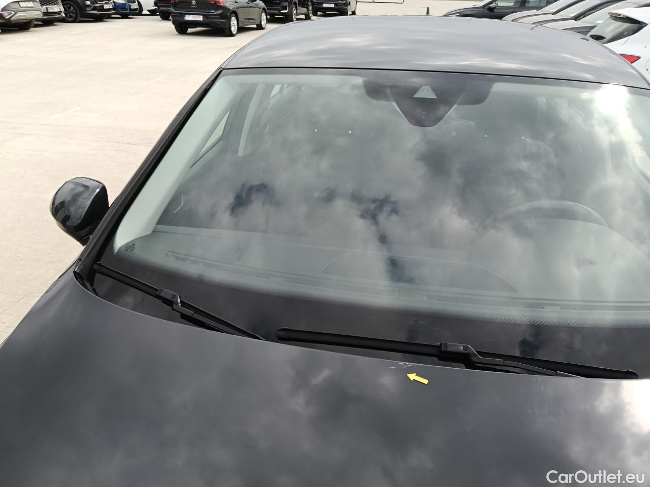  Volkswagen  Passat Advance 1.5 TSI ACT 150 CP #9