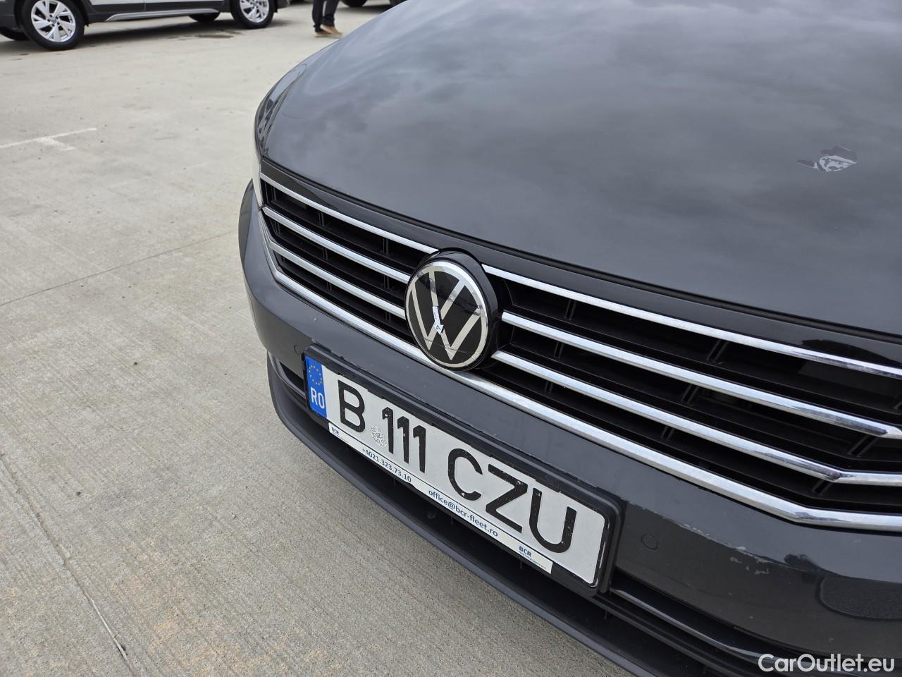  Volkswagen  Passat Advance 1.5 TSI ACT DSG 150 CP #9