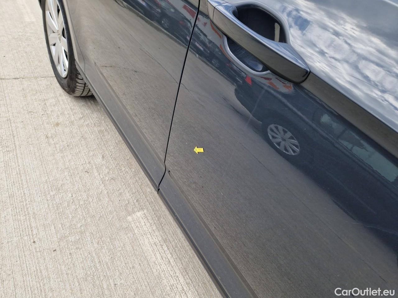  Volkswagen  Passat Advance 1.5 TSI ACT 150 CP #25