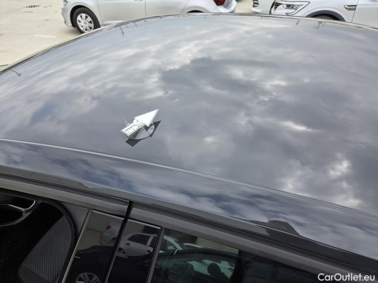  Volkswagen  Passat Advance 1.5 TSI ACT 150 CP #40