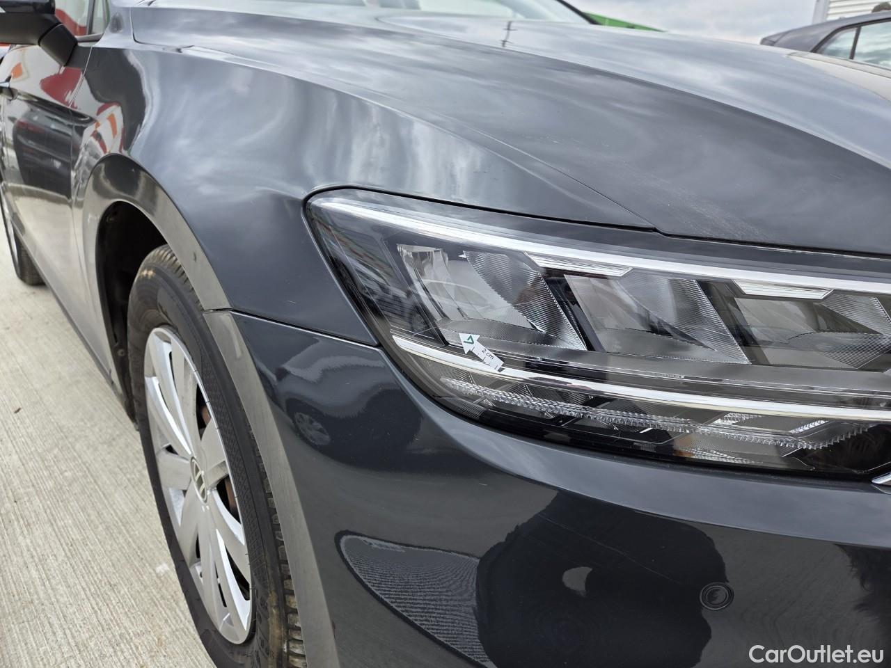  Volkswagen  Passat Advance 1.5 TSI ACT 150 CP #14