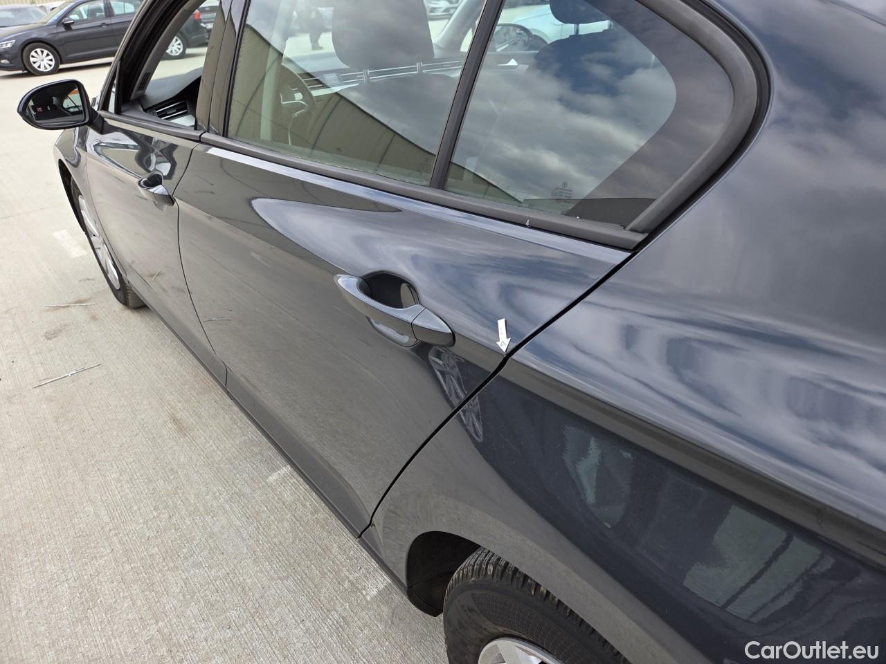  Volkswagen  Passat Advance 1.5 TSI ACT 150 CP #36