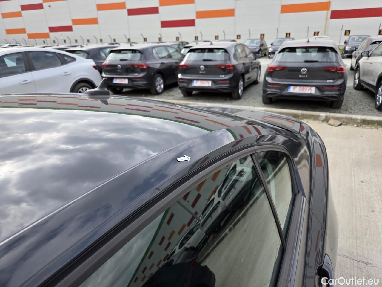  Volkswagen  Passat Advance 1.5 TSI ACT 150 CP #3