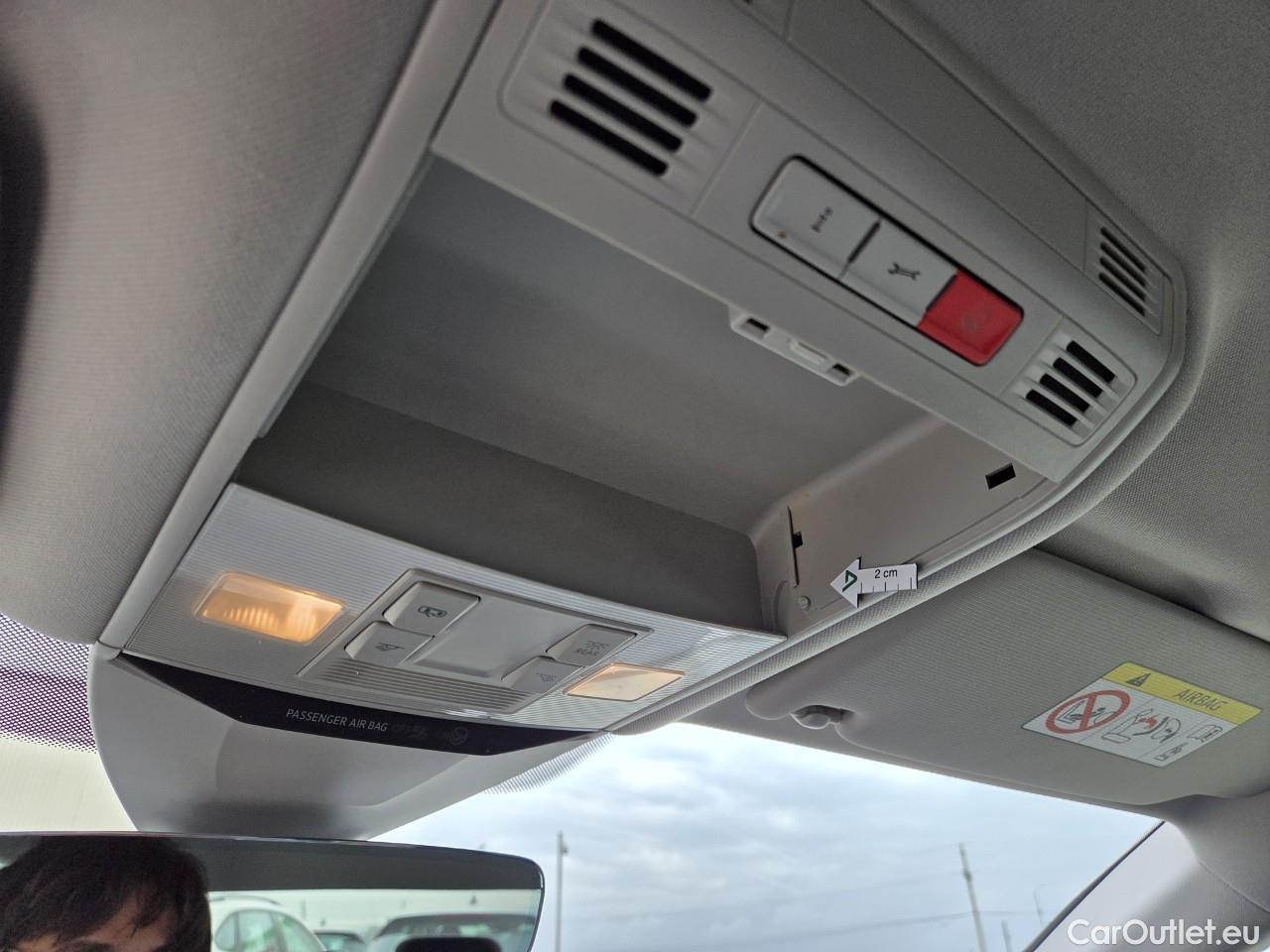  Volkswagen  Passat Advance 1.5 TSI ACT 150 CP #48