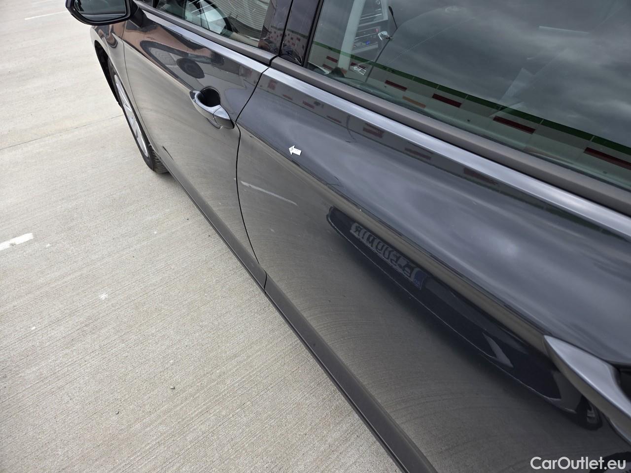  Volkswagen  Passat Advance 1.5 TSI ACT 150 CP #43