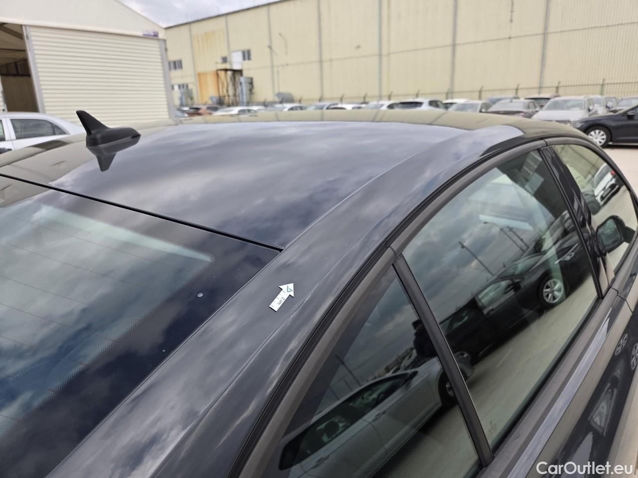  Volkswagen  Passat Advance 1.5 TSI ACT 150 CP #21