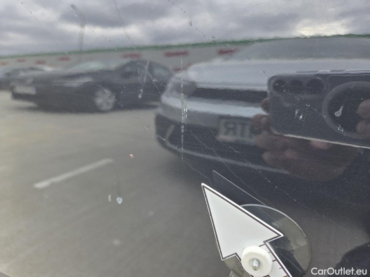  Volkswagen  Passat Advance 1.5 TSI ACT 150 CP #4