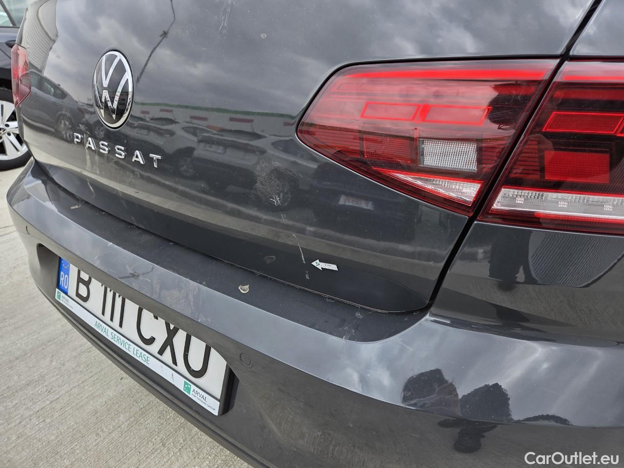  Volkswagen  Passat Advance 1.5 TSI ACT 150 CP #32