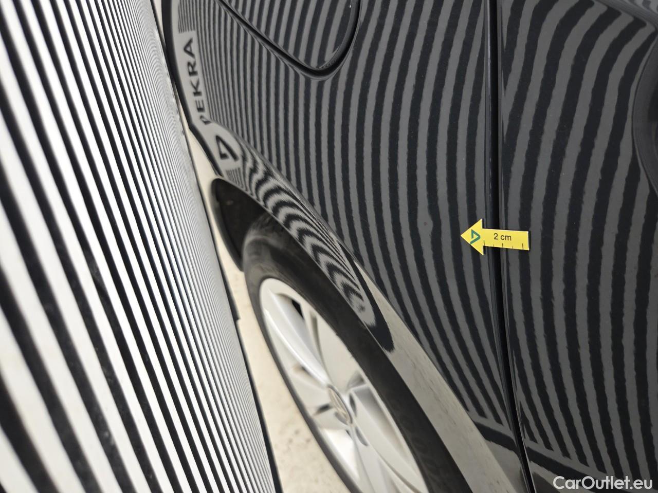  Volkswagen  Golf  2.0 TDI 116HP DSG Life Variant #22