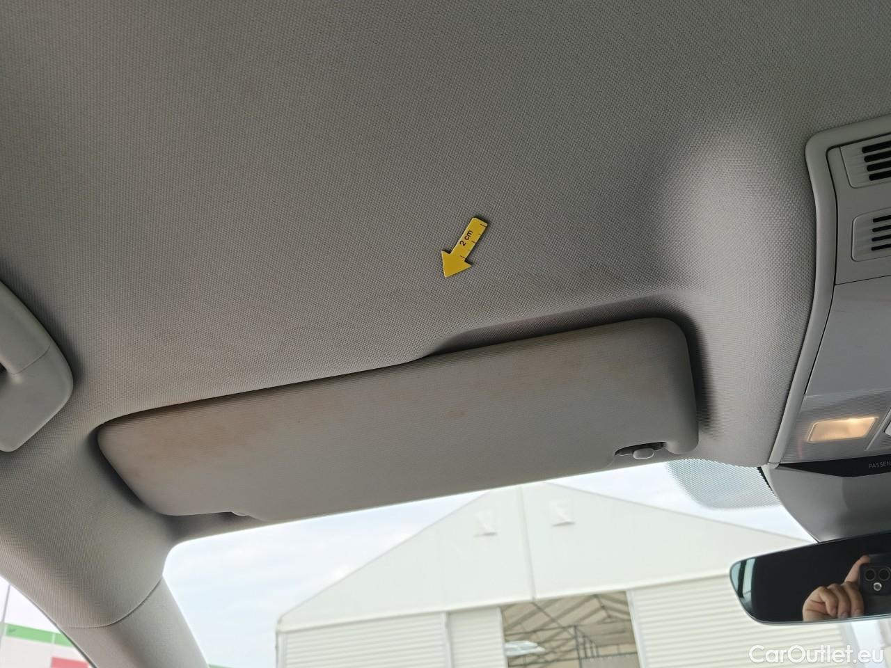  Volkswagen  Passat Advance 1.5 TSI ACT 150 CP #4