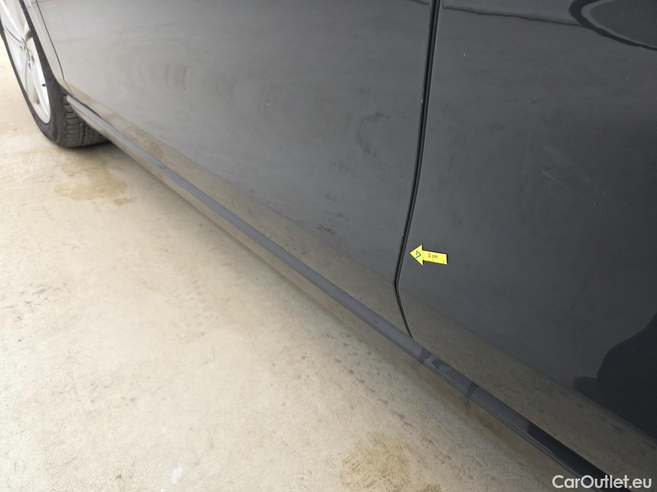  Volkswagen  Golf  2.0 TDI 116HP DSG Life Variant #1