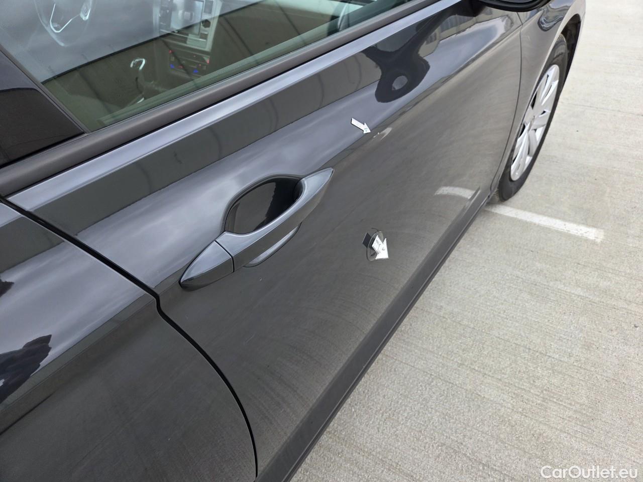  Volkswagen  Passat Advance 1.5 TSI ACT 150 CP #24