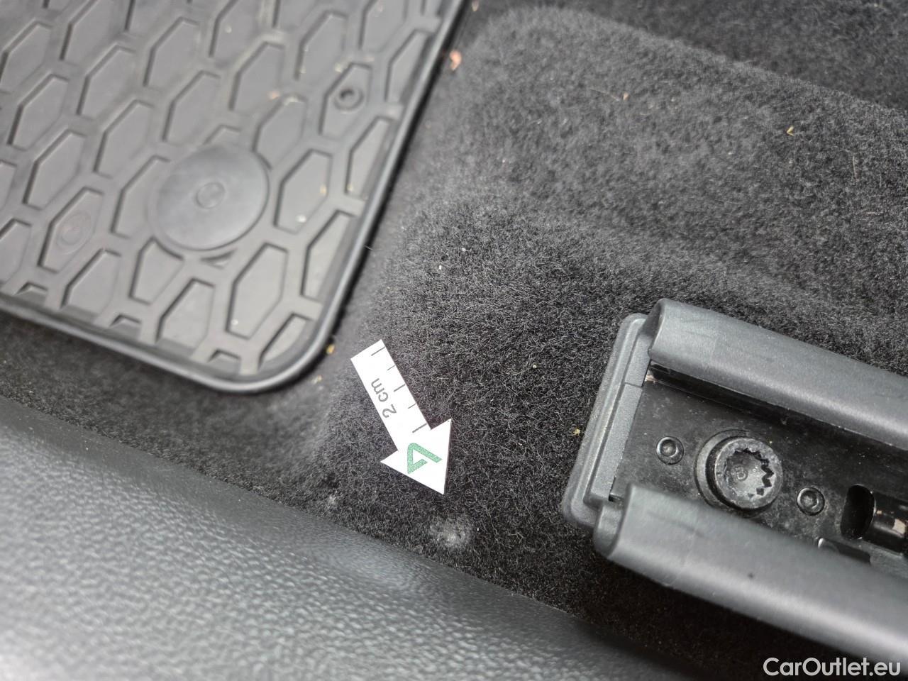  Volkswagen  Passat Advance 1.5 TSI ACT 150 CP #33