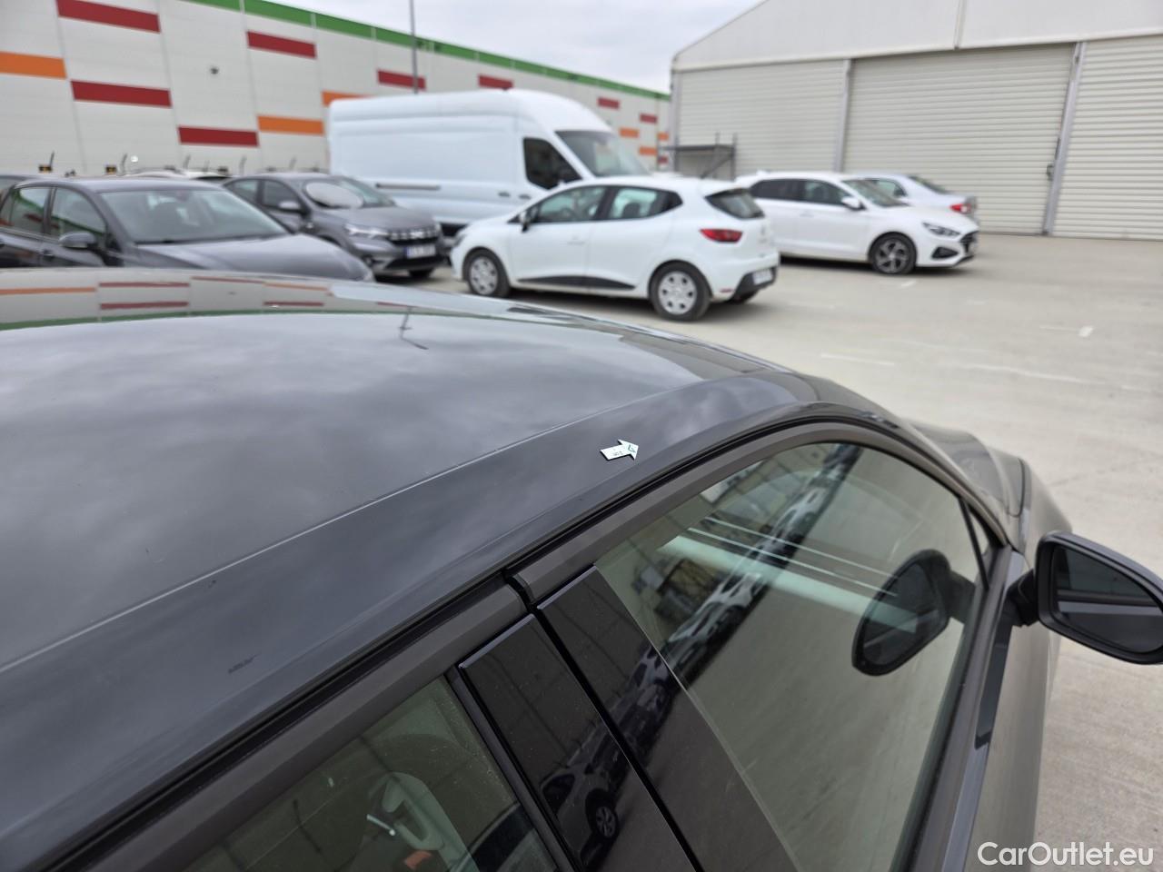  Volkswagen  Passat Advance 1.5 TSI ACT 150 CP #18