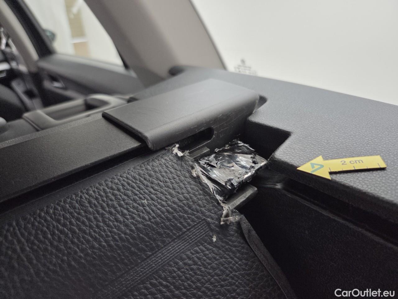  Volkswagen  Golf  2.0 TDI 116HP DSG Life Variant #40