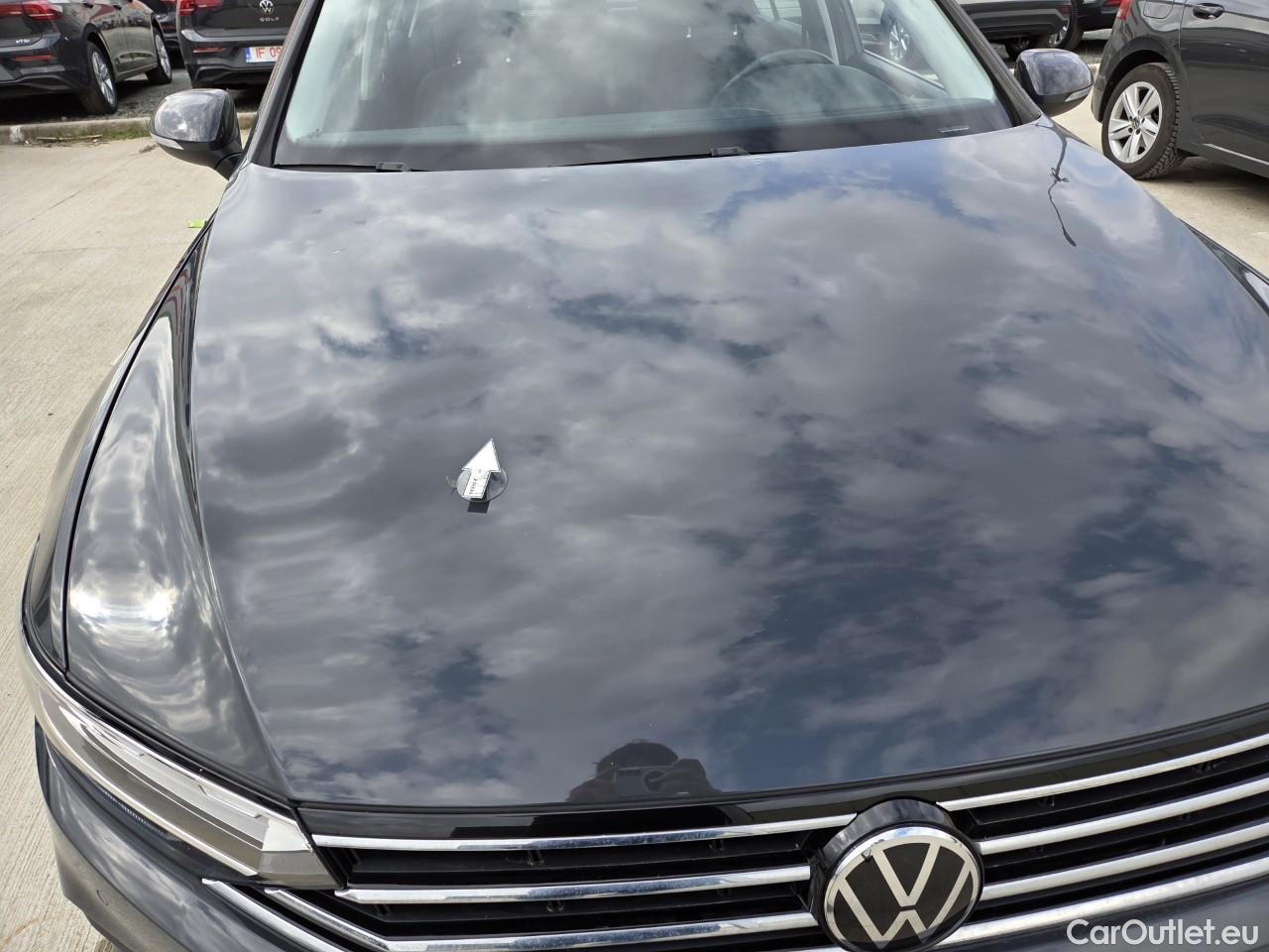  Volkswagen  Passat Advance 1.5 TSI ACT 150 CP #11