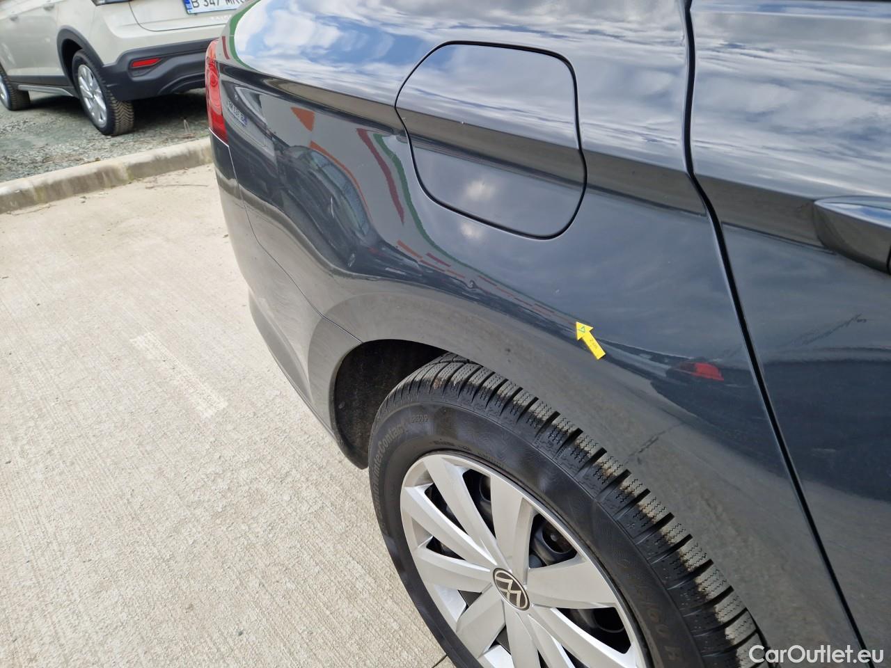  Volkswagen  Passat Advance 1.5 TSI ACT 150 CP #33