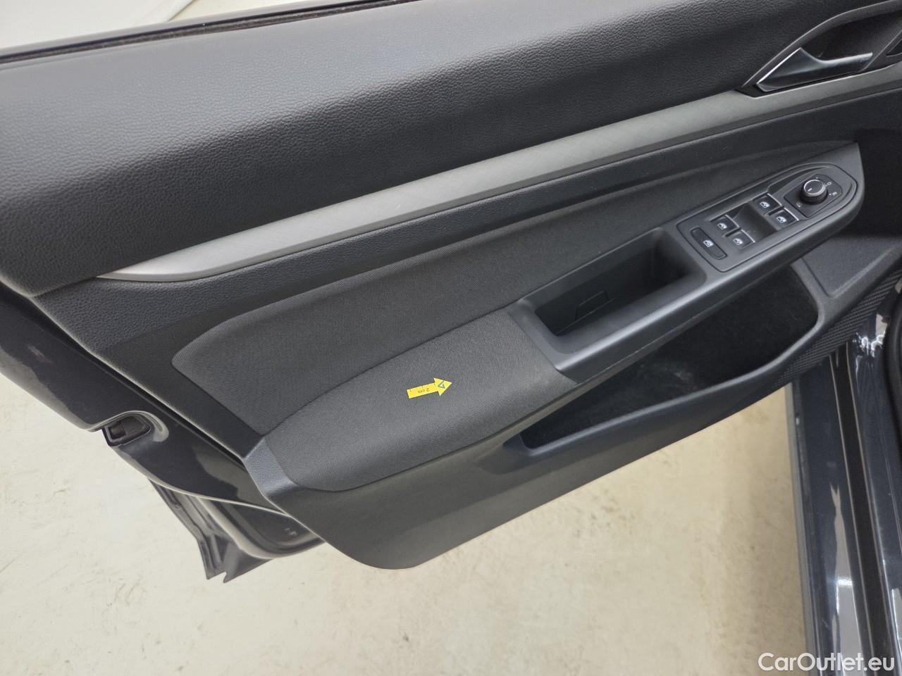  Volkswagen  Golf  2.0 TDI 116HP DSG Life Variant #31