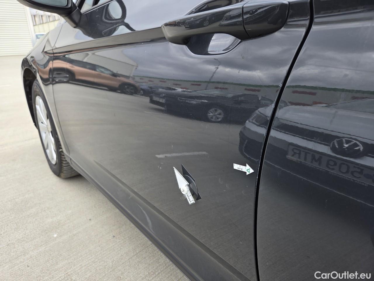  Volkswagen  Passat Advance 1.5 TSI ACT 150 CP #5