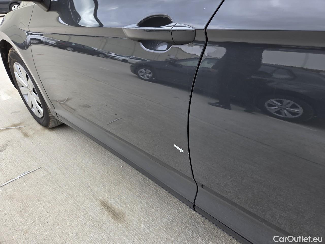  Volkswagen  Passat Advance 1.5 TSI ACT 150 CP #2