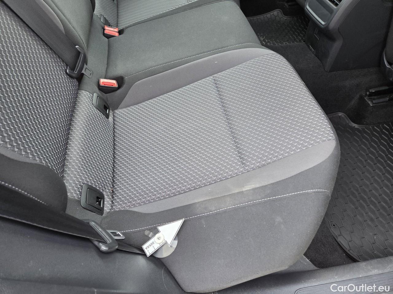  Volkswagen  Passat Advance 1.5 TSI ACT 150 CP #55