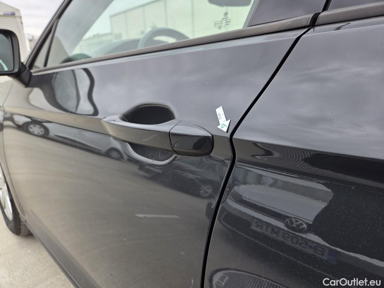  Volkswagen  Passat Advance 1.5 TSI ACT 150 CP #2