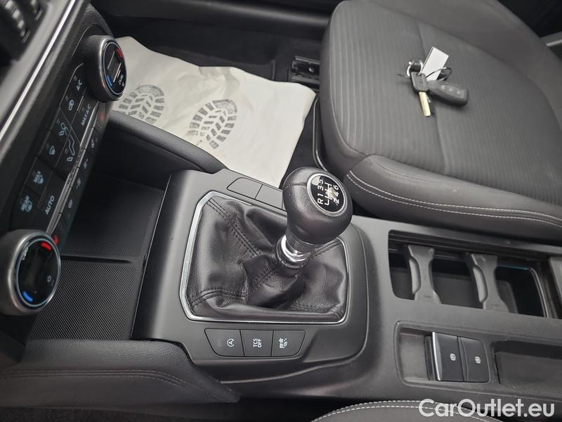  Ford  Focus   Turnier (CGE)(2018->) Foc.Kom.1.5EBl.120 Titanium #12