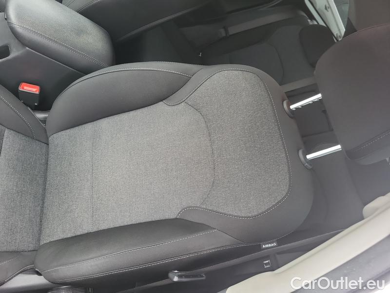  Hyundai  i30  (PD)(01.2017  ->)  kom.1.5T-GDI Smart 5d #7