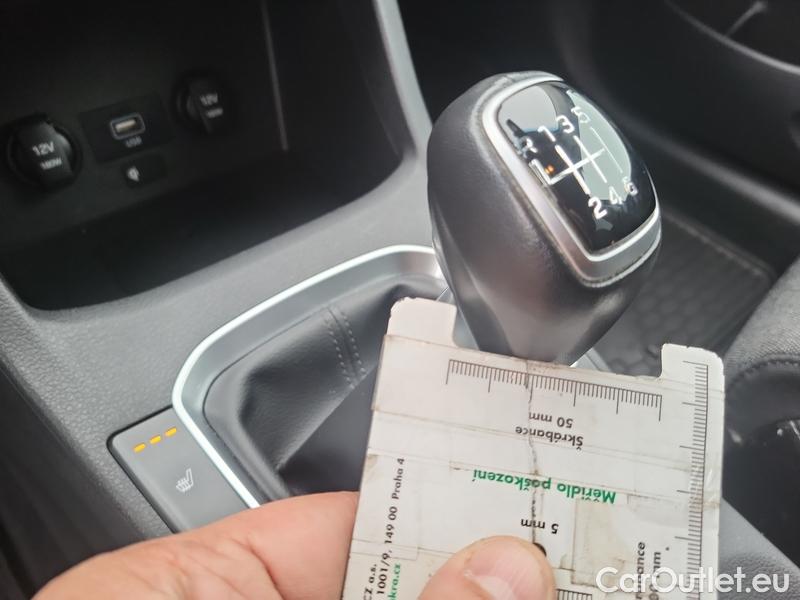  Hyundai  i30  (PD)(01.2017  ->)  kom.1.5T-GDI Smart 5d #4