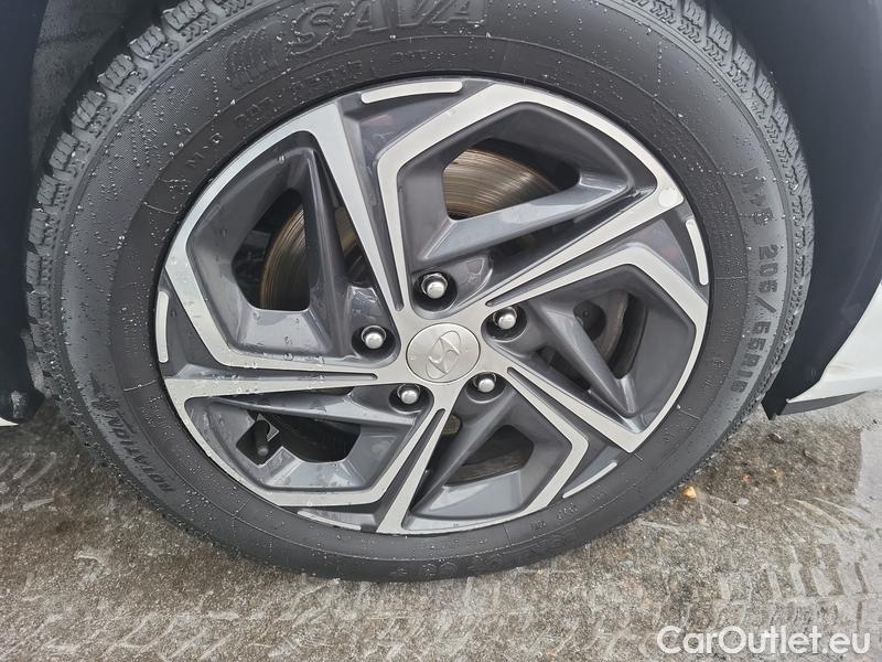  Hyundai  i30  (PD)(01.2017  ->)  kom.1.5T-GDI Smart 5d #14