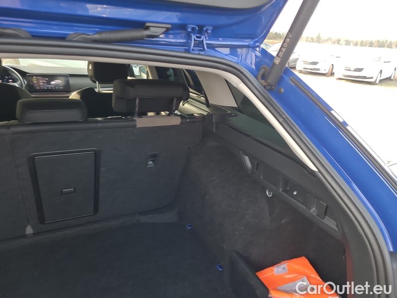  Skoda  Octavia  Combi (NX3)(2020) Oct.C. 2.0TDI 147 Scout 4x4 AT #23