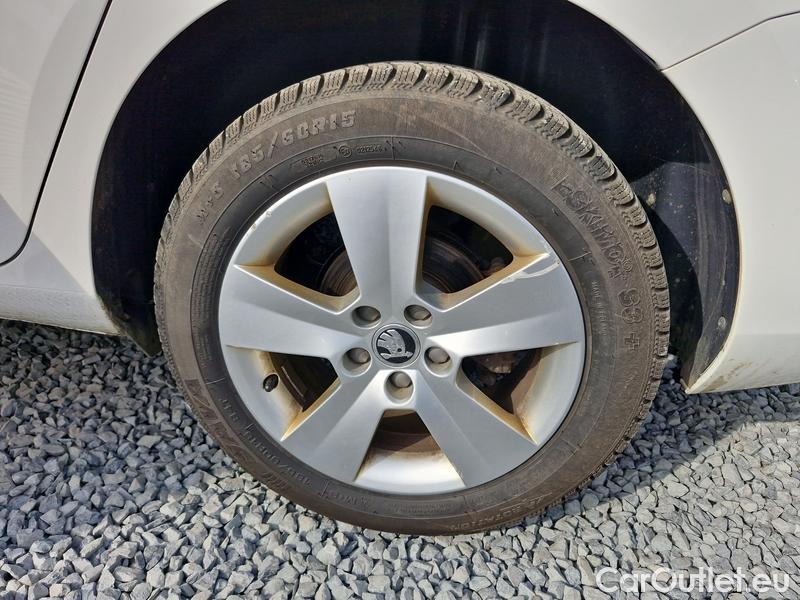  Skoda  Fabia  Combi (2015)  Com 1.0TSI 81 Ambition #7