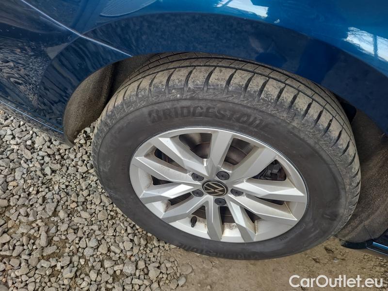  Volkswagen  Passat  Variant (CB5) (2019) Pas.Var.1.5TSI Business AT #17