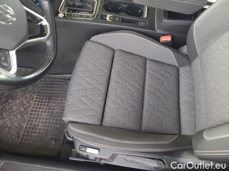  Volkswagen  Passat  Variant (CB5) (2019) Pas.Var.1.5TSI Business AT #6