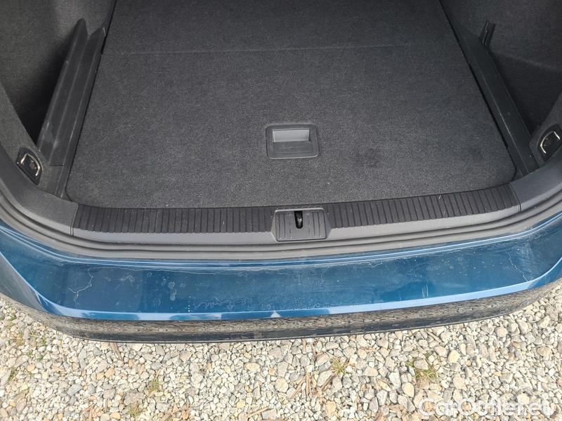  Volkswagen  Passat  Variant (CB5) (2019) Pas.Var.1.5TSI Business AT #4